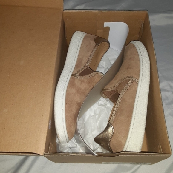 UGG AUSTRALIA WOMENS SLIP ON SNEAKERS - Picture 6 of 7